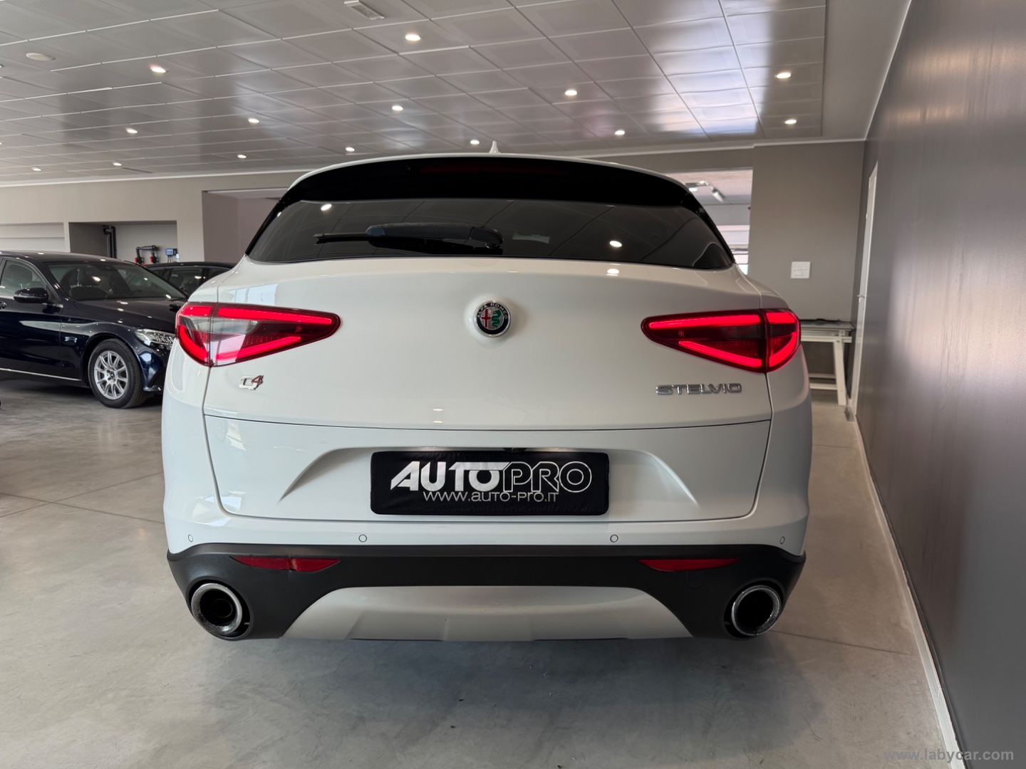 Stelvio 2.2 T.diesel 210 CV AT8 Q4 Super - immagine 3