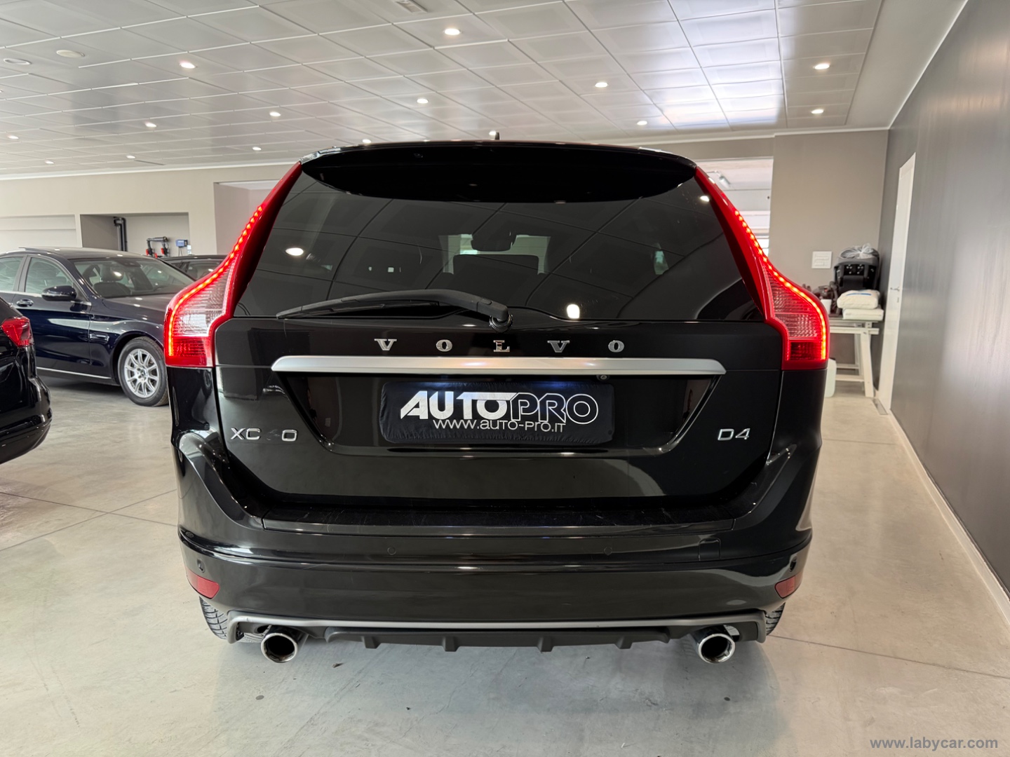XC60 D4 Geartronic R-design - immagine 3