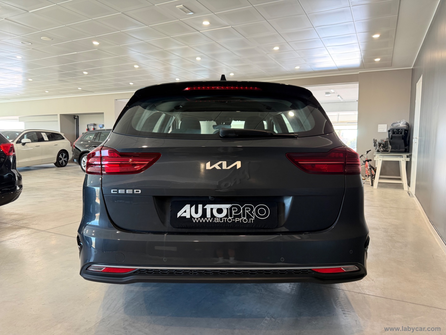 Ceed 1.6 CRDi 136 CV MHEV DCT SW Busin. - immagine 3