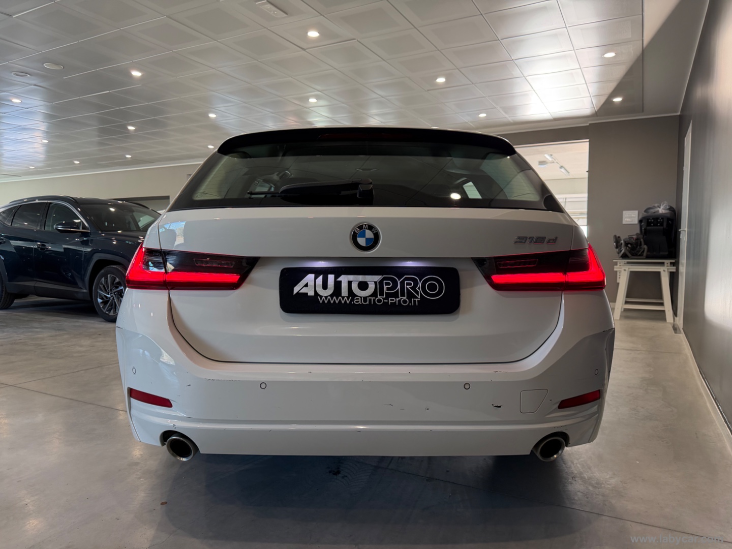 316d 48V Touring Msport - immagine 3