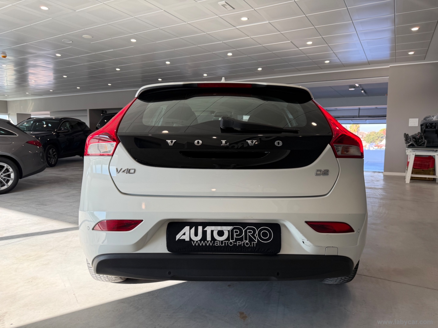 V40 D2 Business - immagine 3