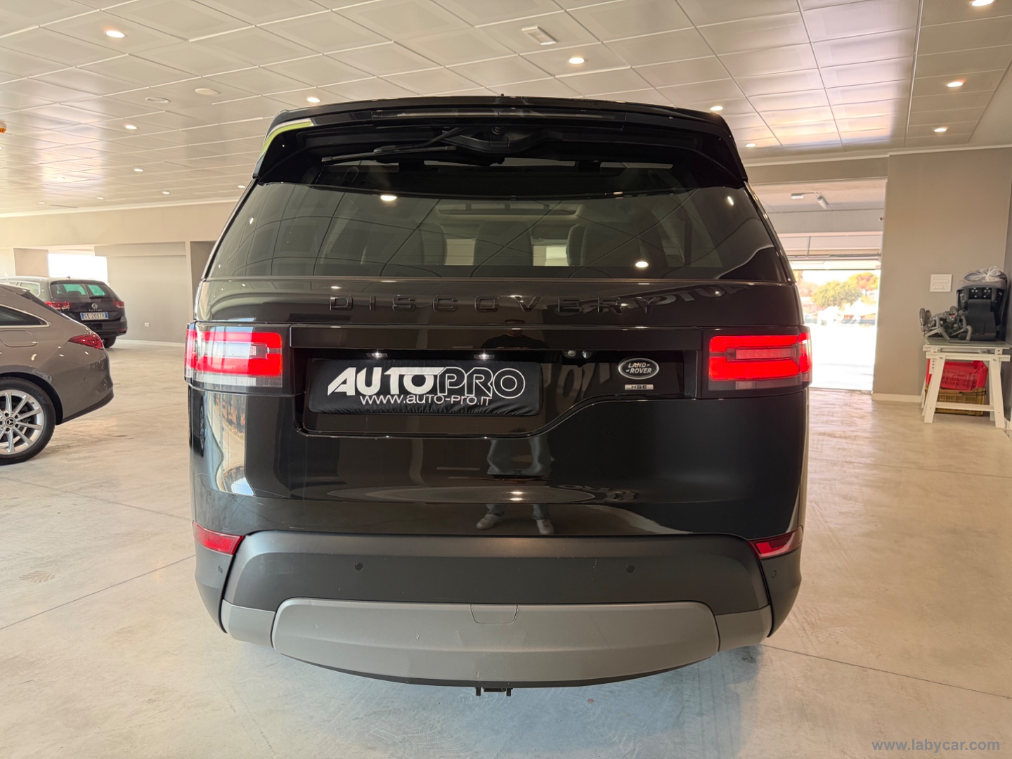 Discovery 2.0 SD4 240 CV HSE - immagine 3
