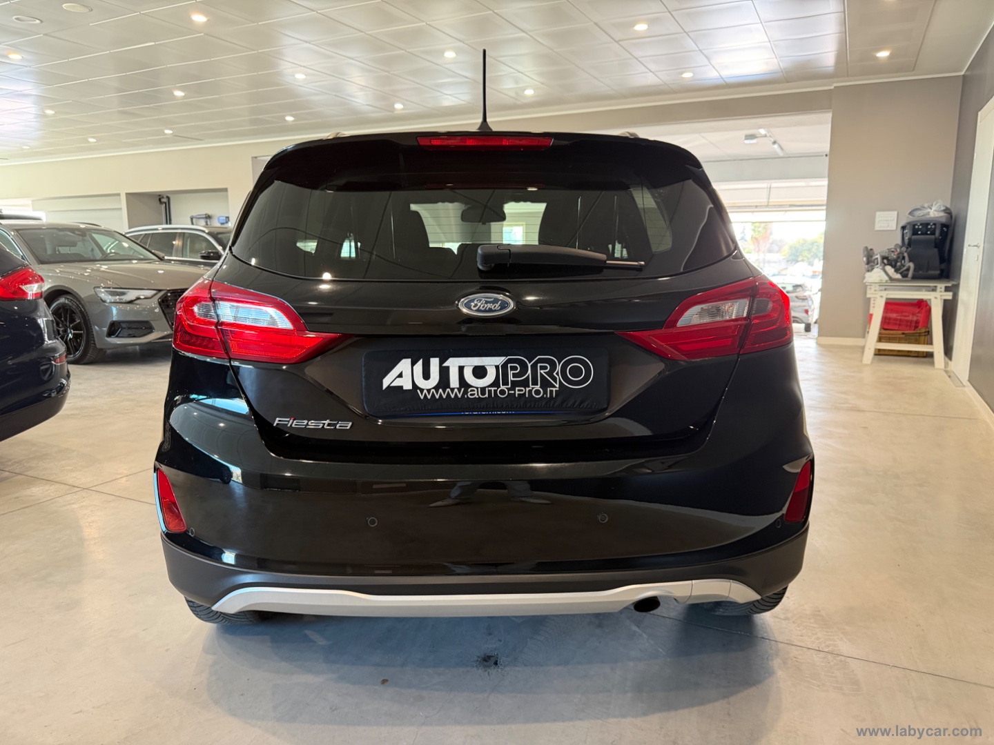 Fiesta Active 1.0 Ecoboost 100 CV - immagine 3