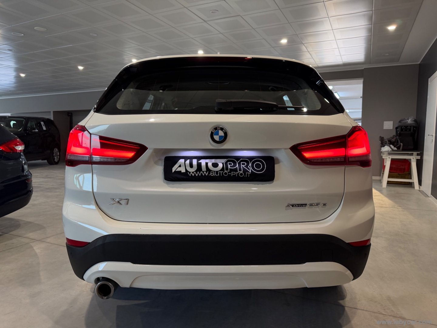 X1 xDrive25e Business Advantage - immagine 3