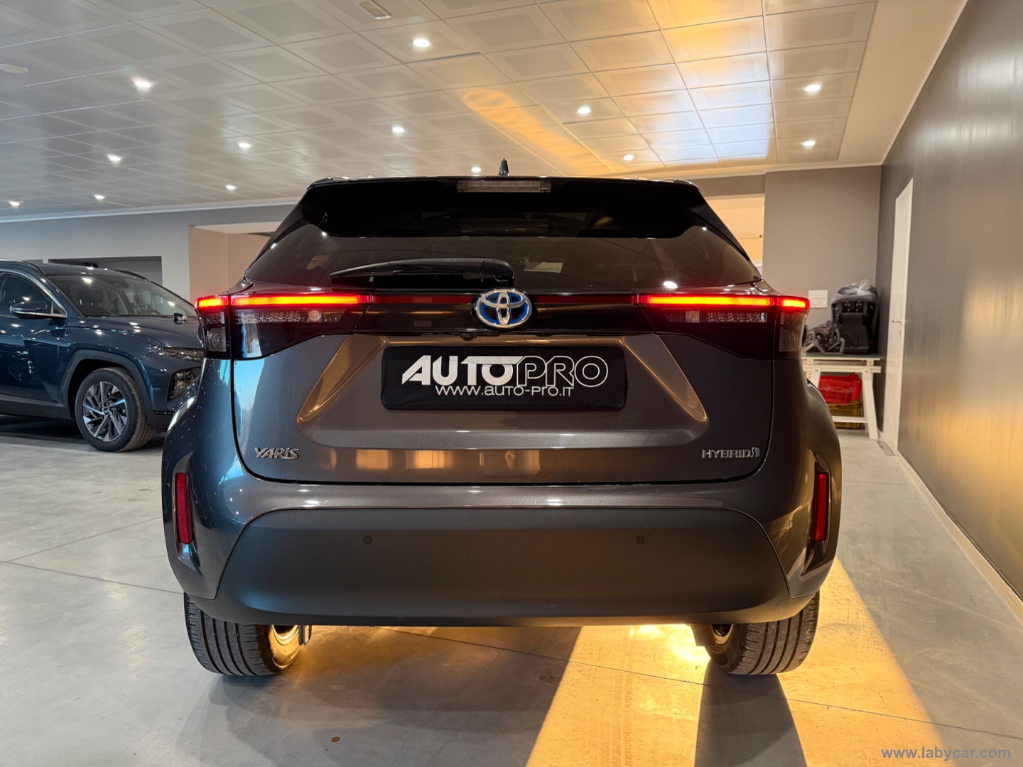 Yaris Cross 1.5 Hybrid 5p. E-CVT Advent. - immagine 3