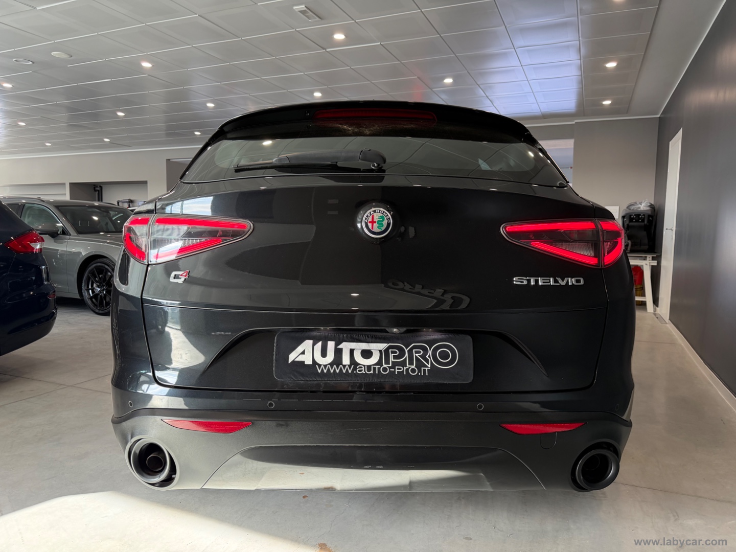 Stelvio 2.2 T.diesel 210CV AT8 Q4 Sprint - immagine 3