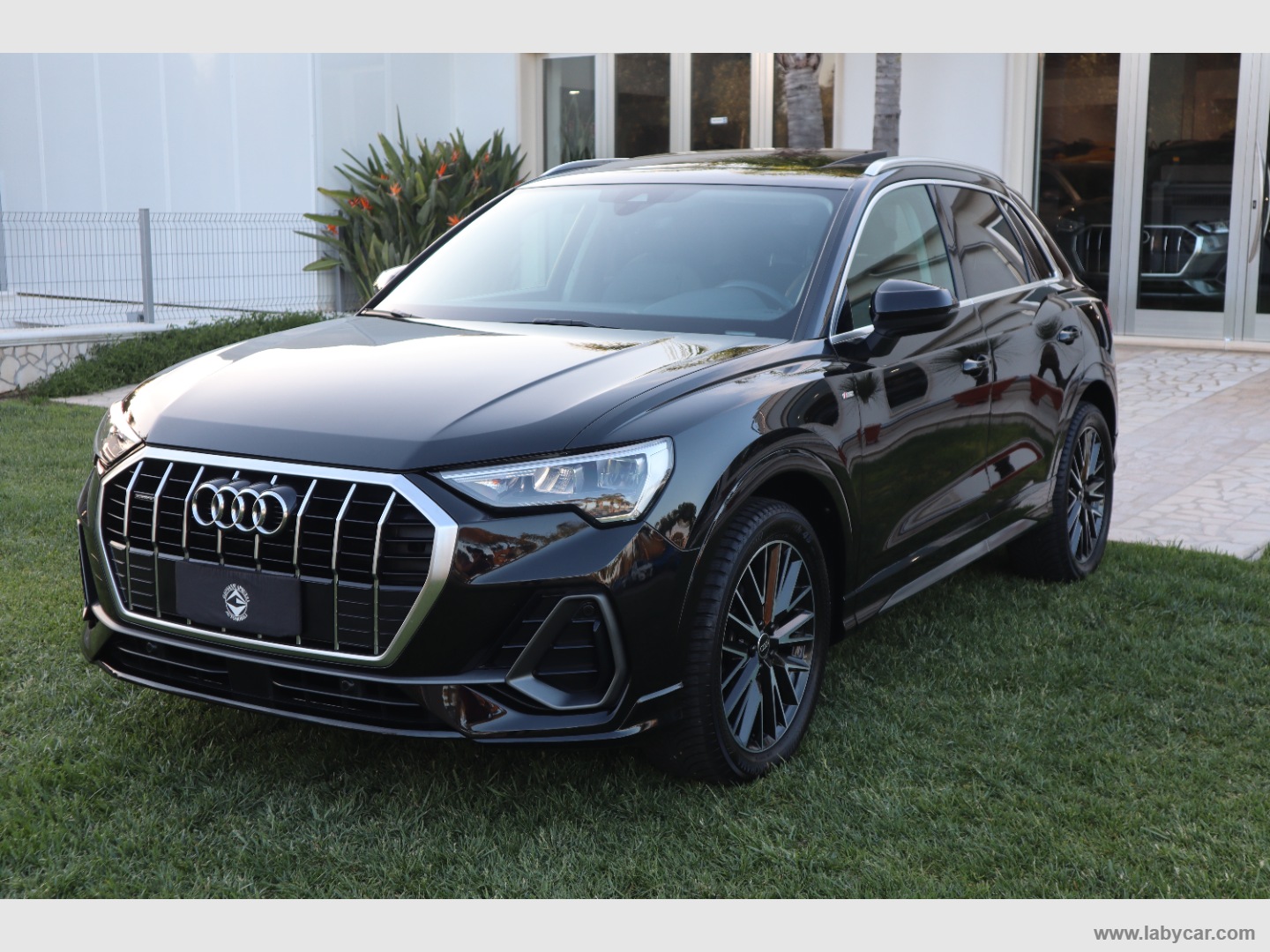 Q3 35 TDI quattro S tronic S line edit. - immagine 3