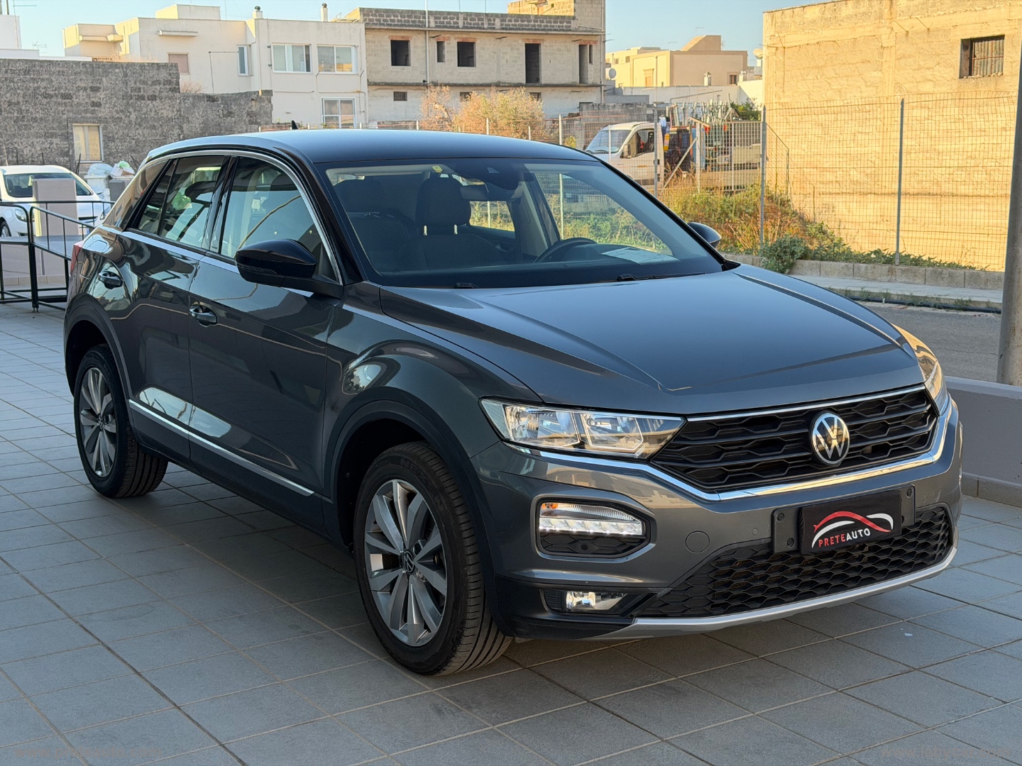 T-Roc 1.0 TSI Business BMT - immagine 3