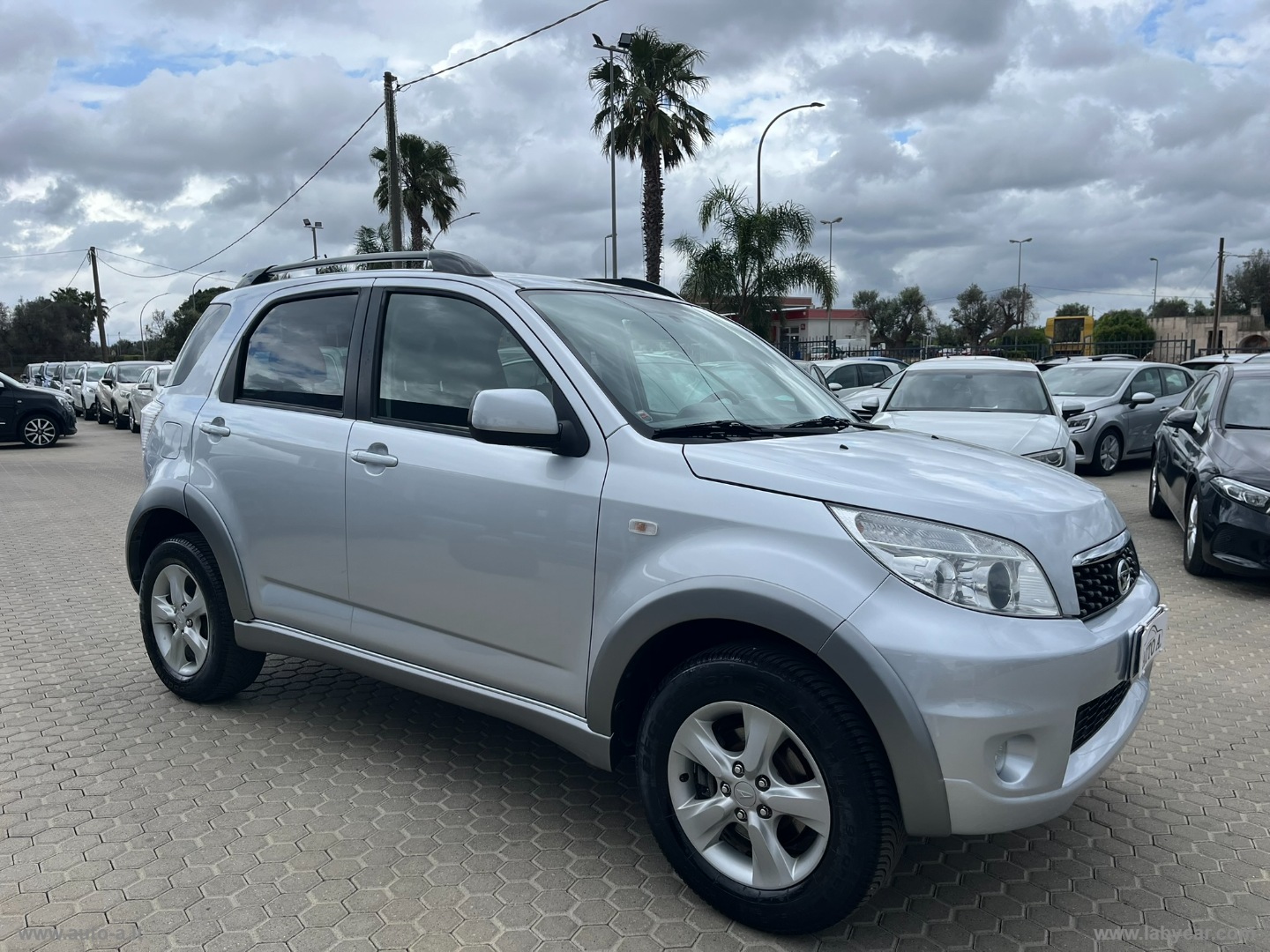 Terios 1.5 4WD Sho Green Powered - immagine 3