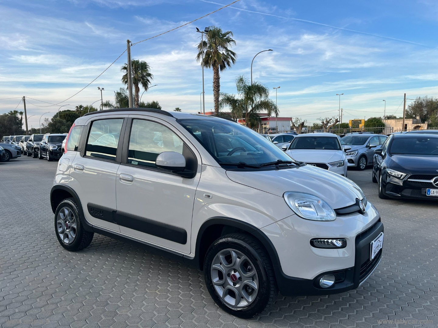 Panda Cross 1.3 MJT 95 CV S&S 4x4 - immagine 3