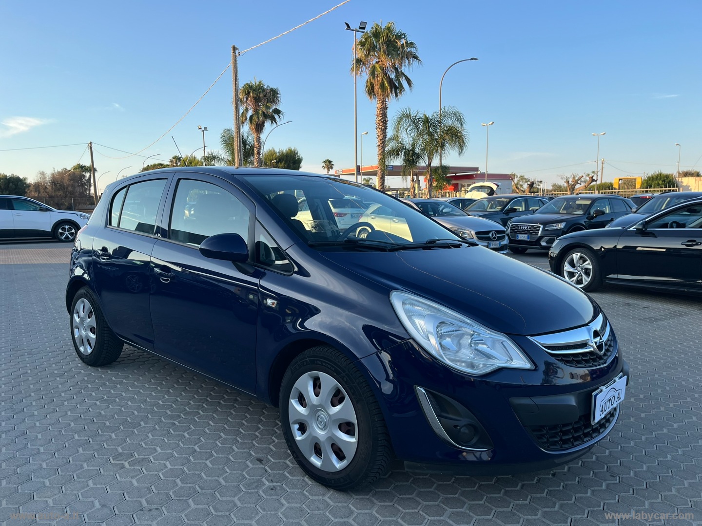 Corsa 1.2 85 CV 5p. GPL-TECH Club - immagine 3