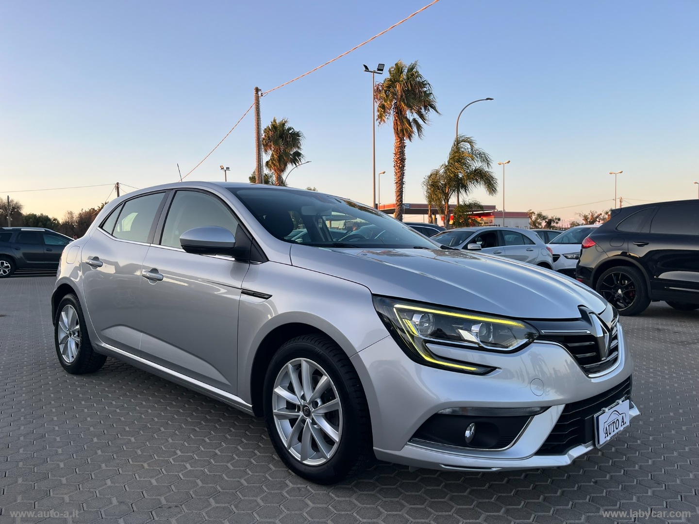 Mégane 1.5 dCi 115 CV Business - immagine 3