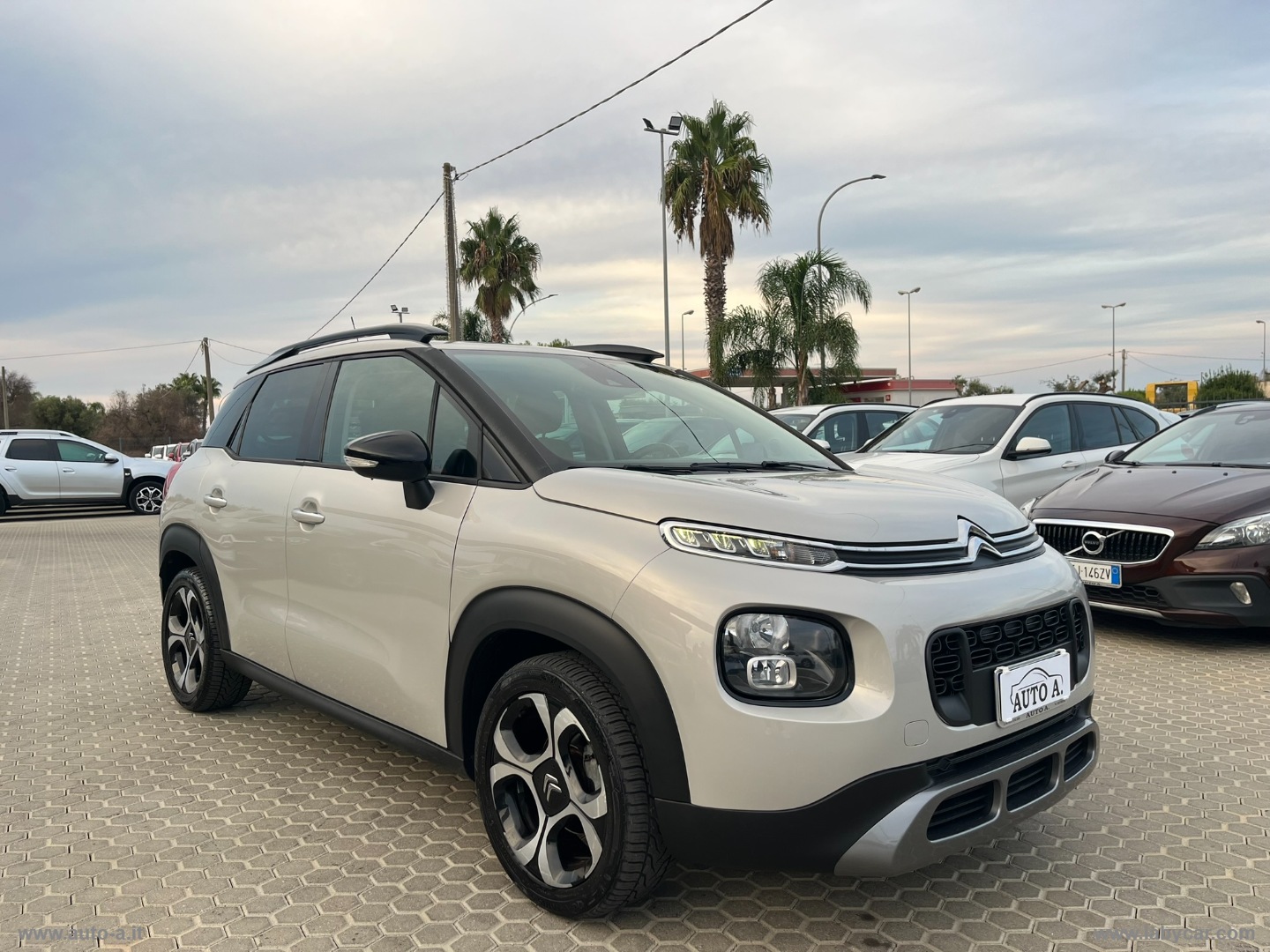 C3 Aircross BlueHDi 100 Shine - immagine 3