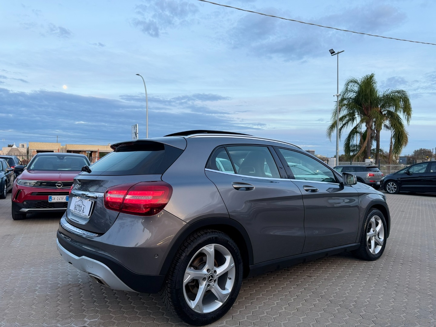 GLA 200 d Automatic Sport - immagine 3