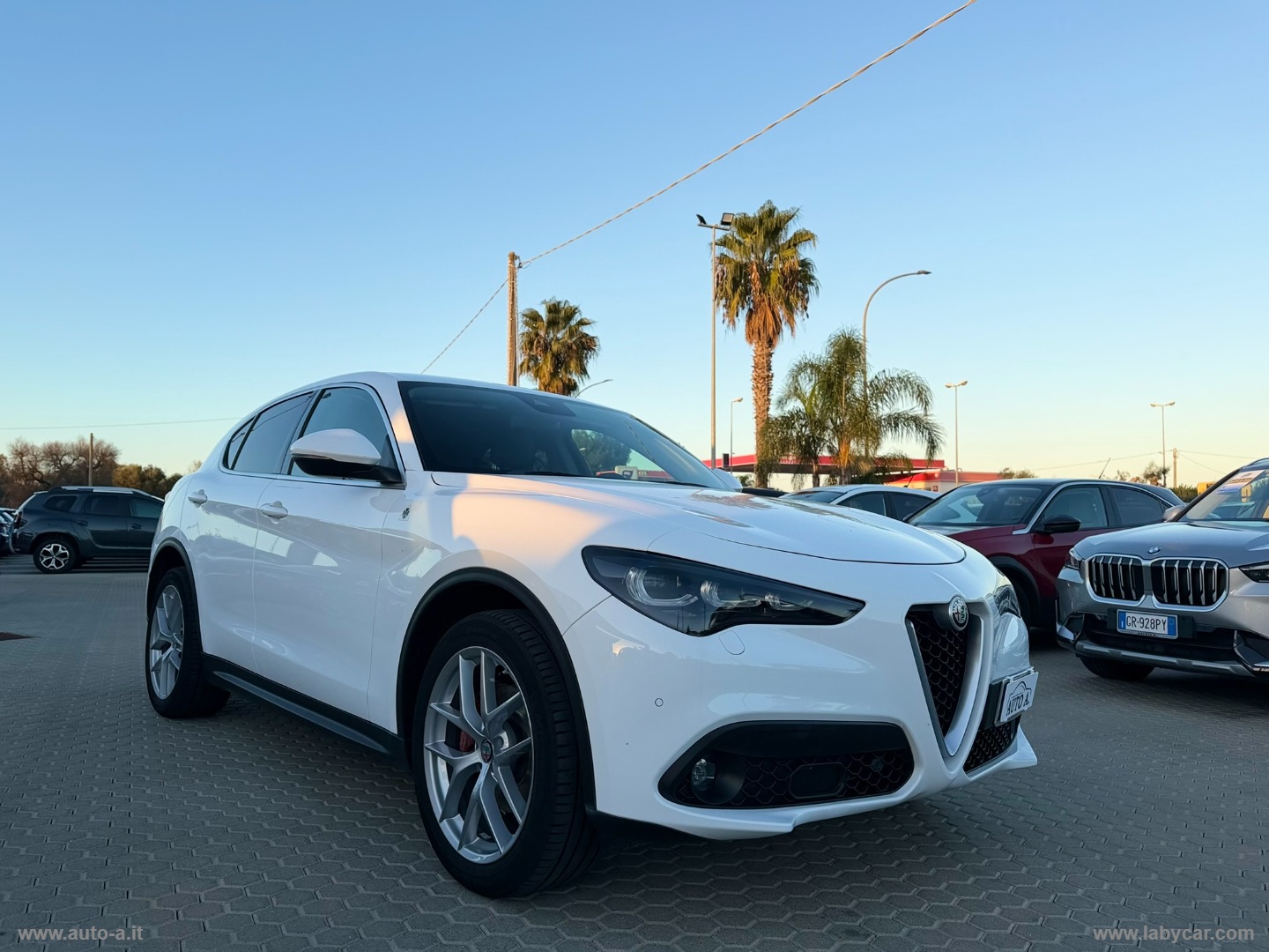 Stelvio 2.2 T.diesel 210 CV AT8 Q4 Super - immagine 3
