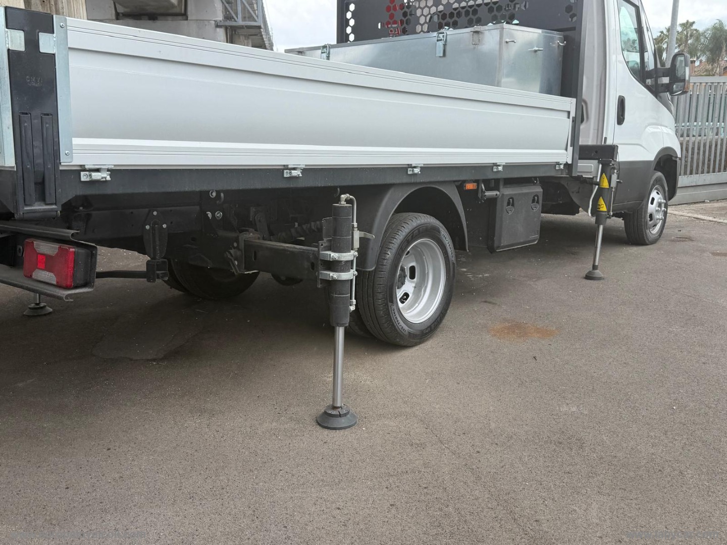 Daily 35C14 BTor 2.3 HPT PL-RG Cab. - immagine 3