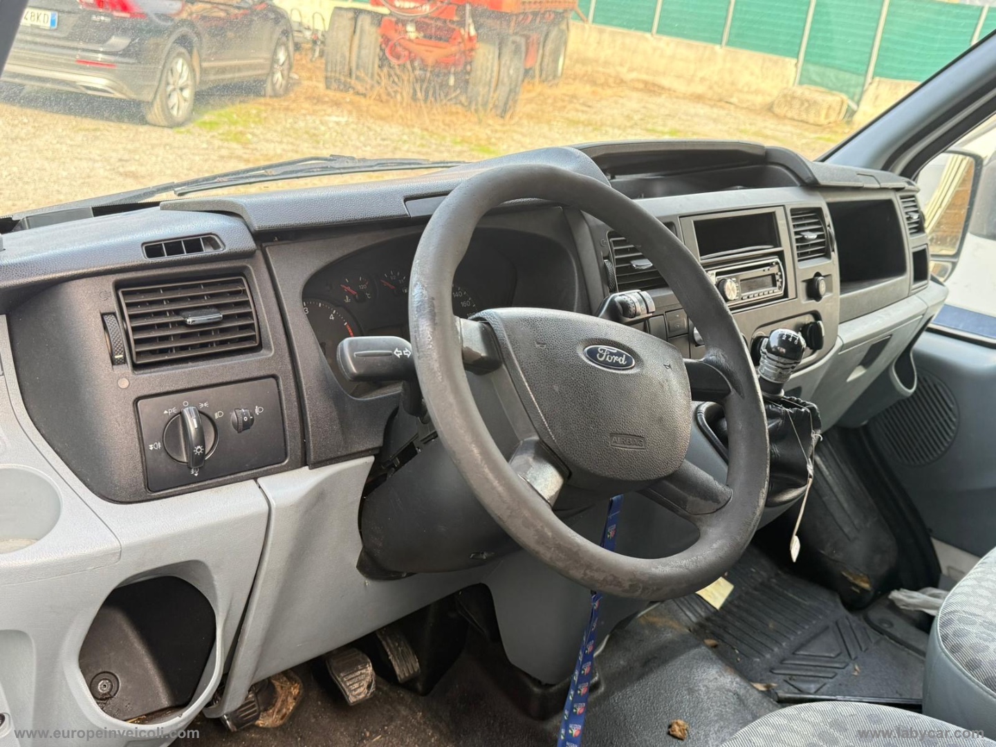 Transit 260S 2.2 TDCi Furgone MOTORE FUSO - immagine 3