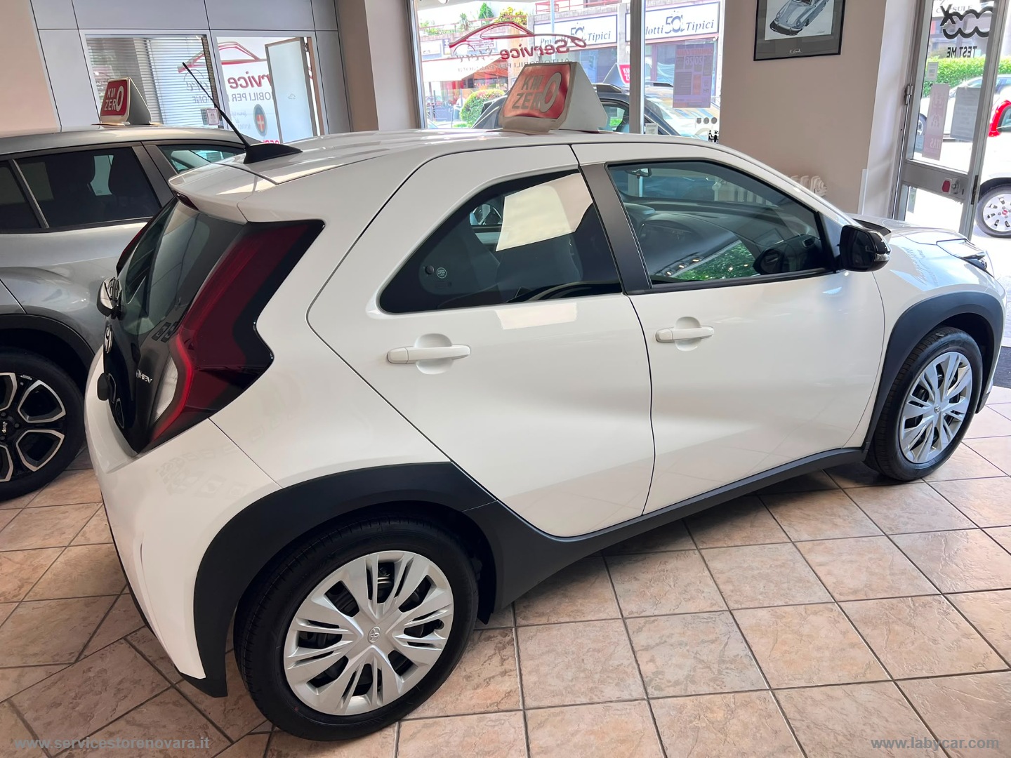 Aygo X 1.5 Hybrid 115 CV 5p. PRONTA CONSEGNA - immagine 3