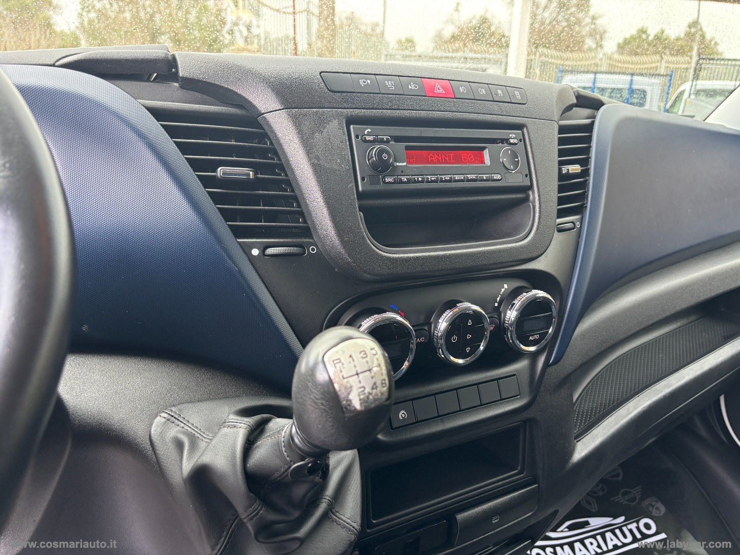 DAILY 35C15 CENTINATO CON PEDANA  PASSO 4100 - immagine 3