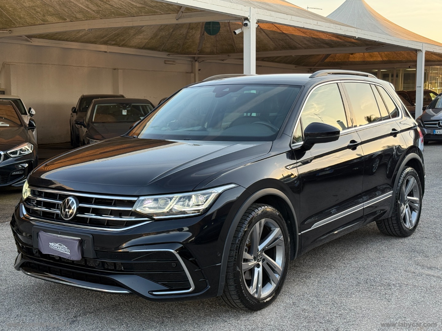 Tiguan 2.0 TDI 150CV DSG R-Line 2023 LUCI AMBIENTE - immagine 3