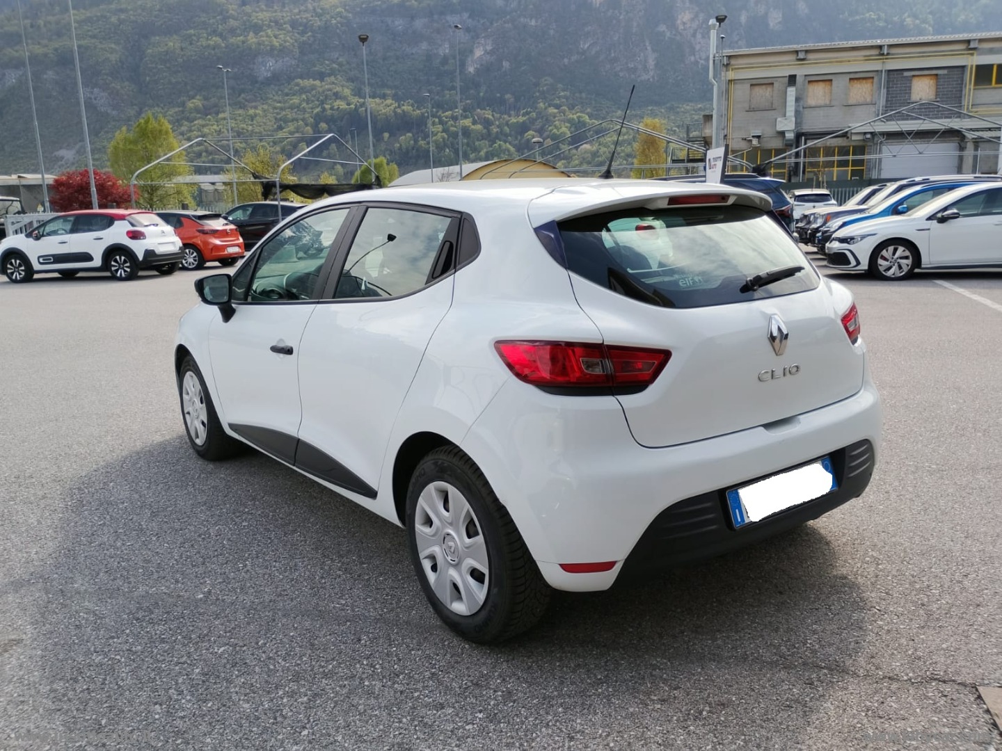 Clio 1.5 dCi 8V 90CV S&S 5p. Van - immagine 3