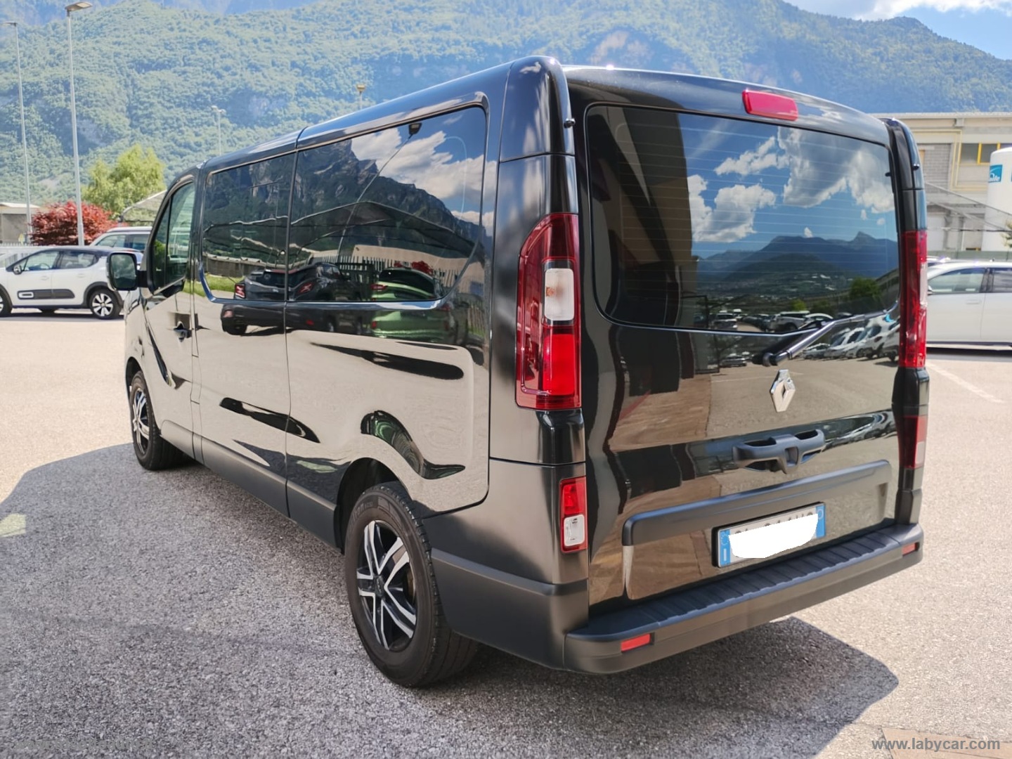 Trafic BluedCi 150CV PL-TN Authentic 9 POSTI - immagine 3