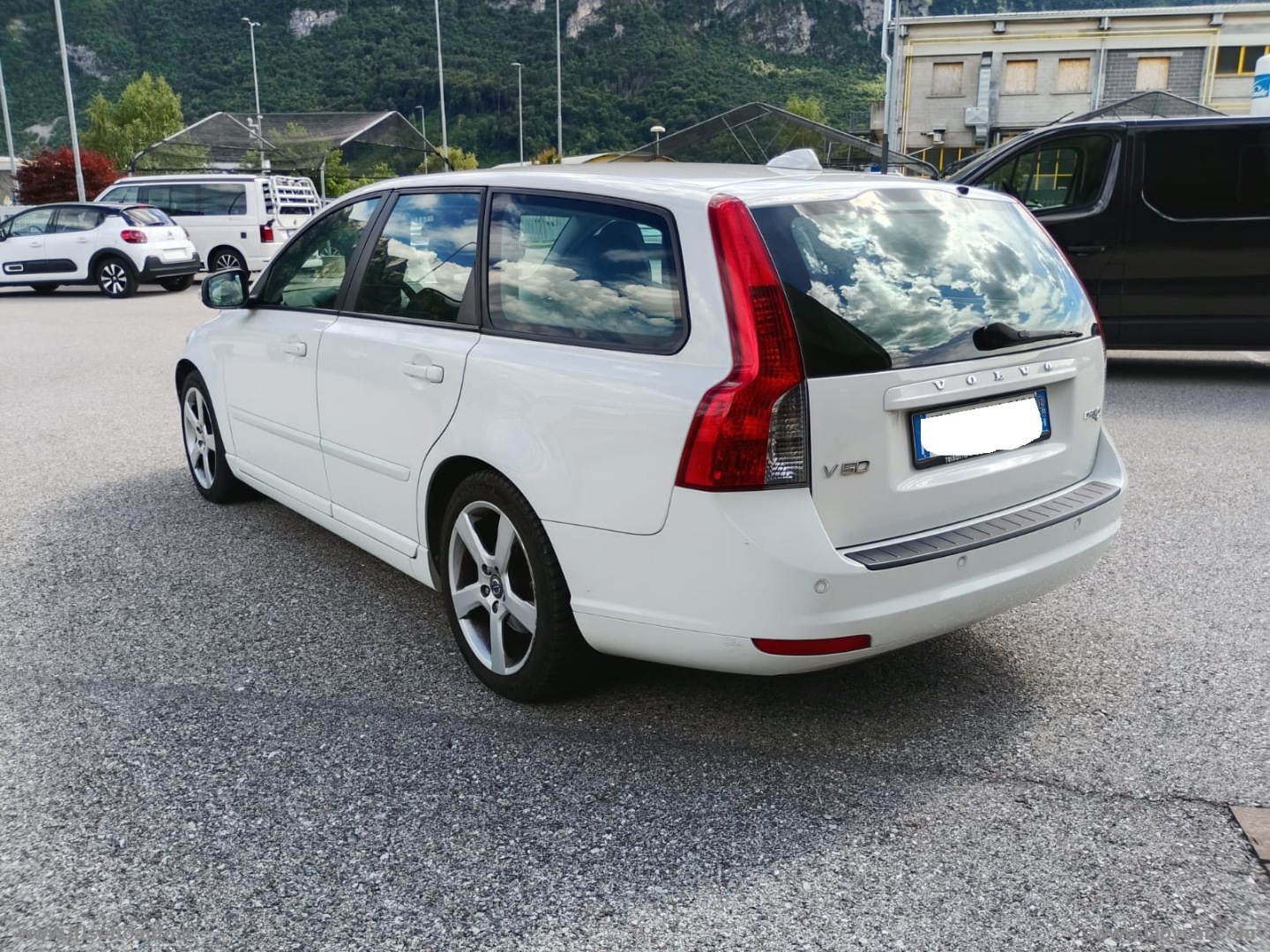 V50 1.6 114CV DRIVE R-design - immagine 3