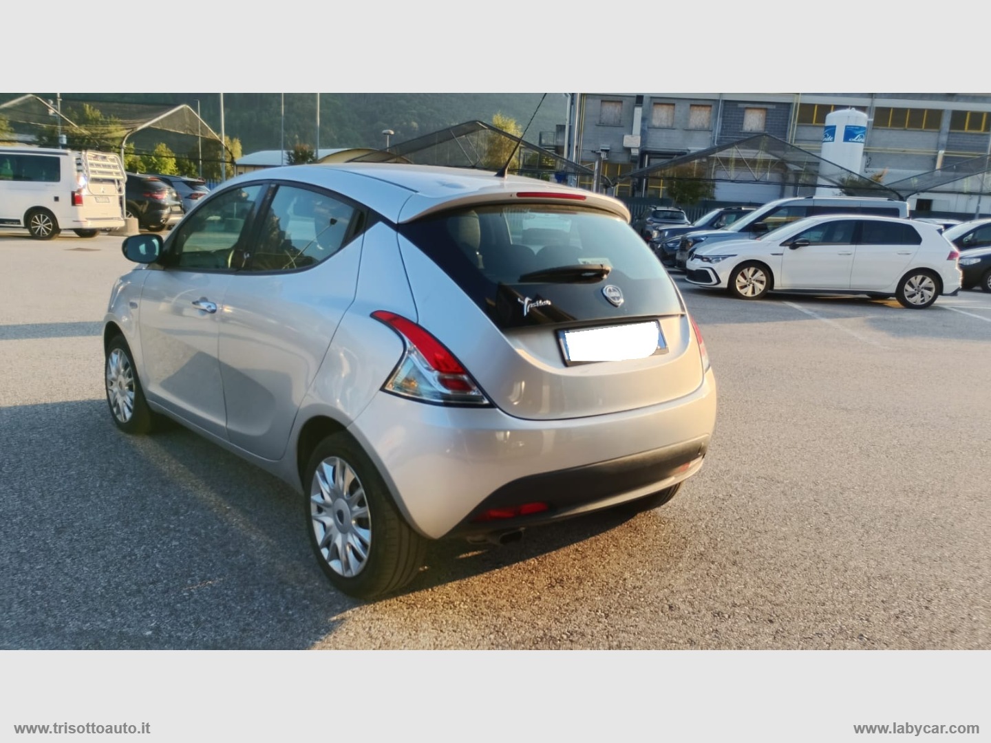 Ypsilon 1.2 69 CV 5p. - immagine 3