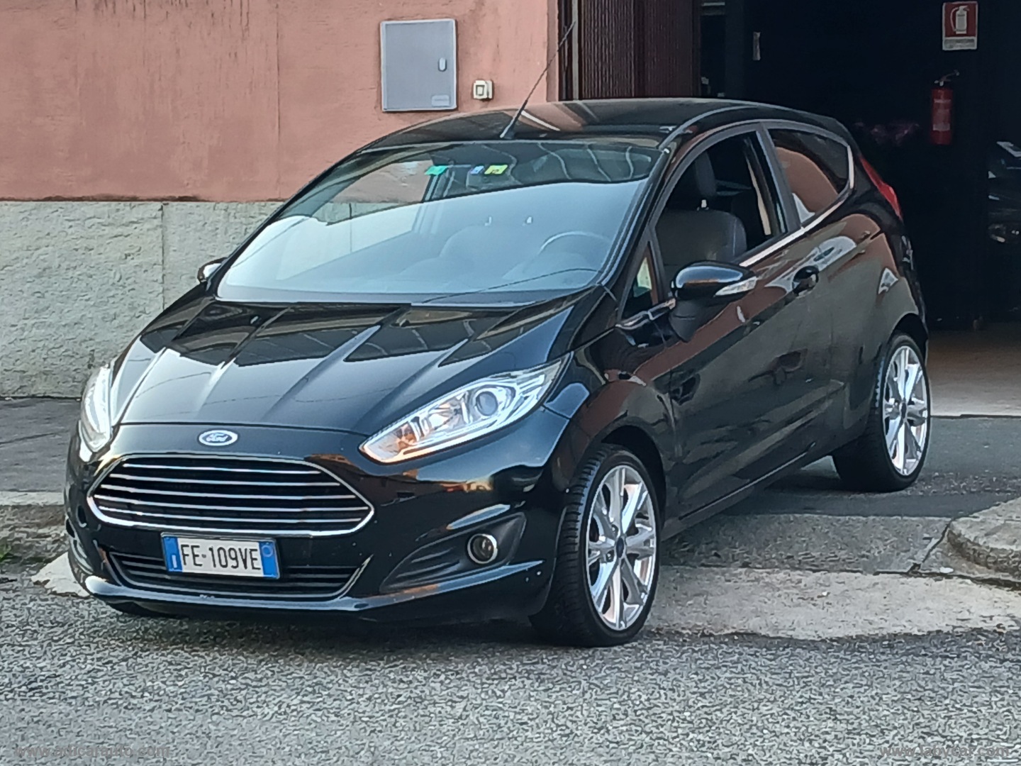 Fiesta 1.0 EcoBoost 100 CV 3p. Titanium - immagine 3