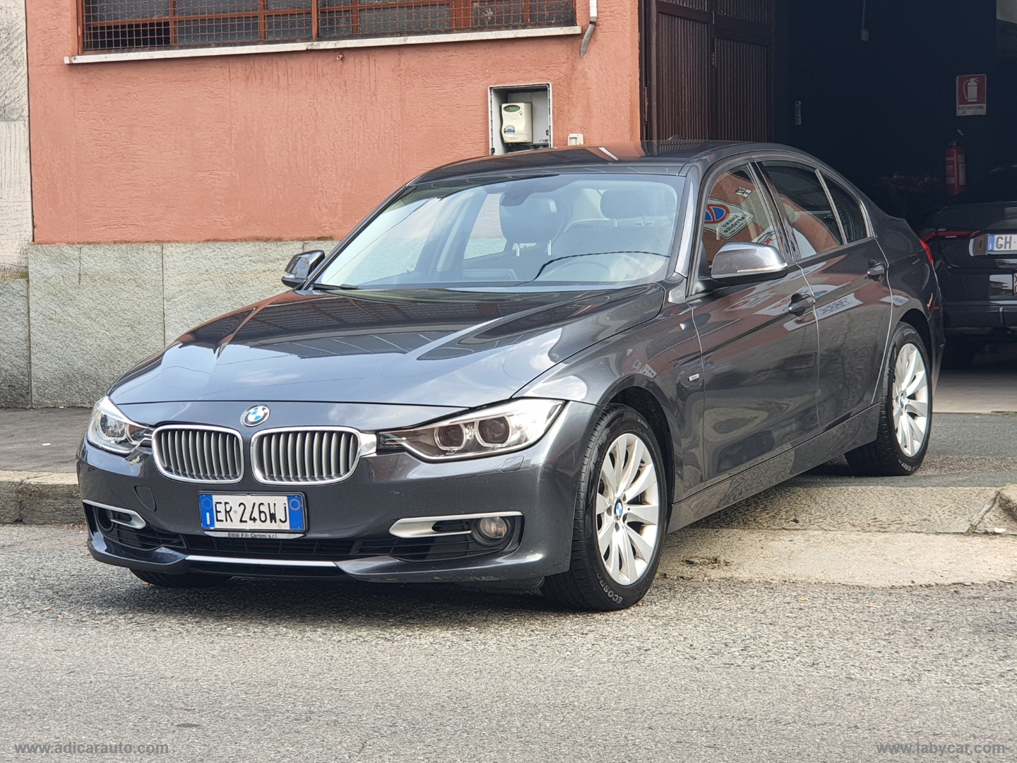 330dA xDrive Modern - immagine 3