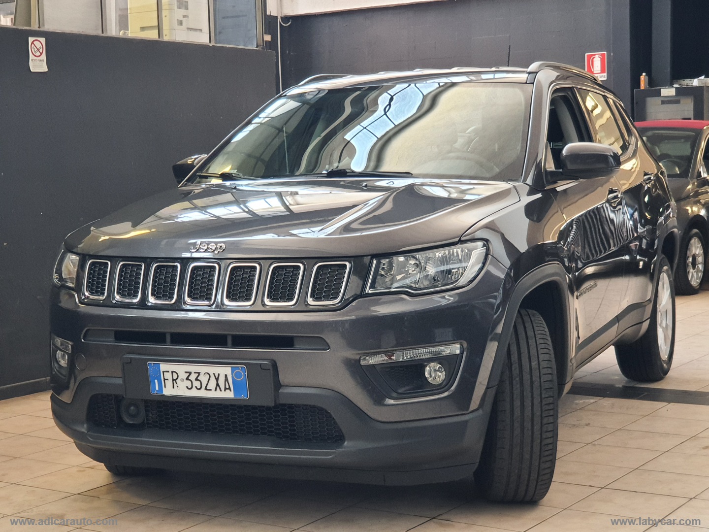 Compass 2.0 Mjt II 4WD Longitude - immagine 3