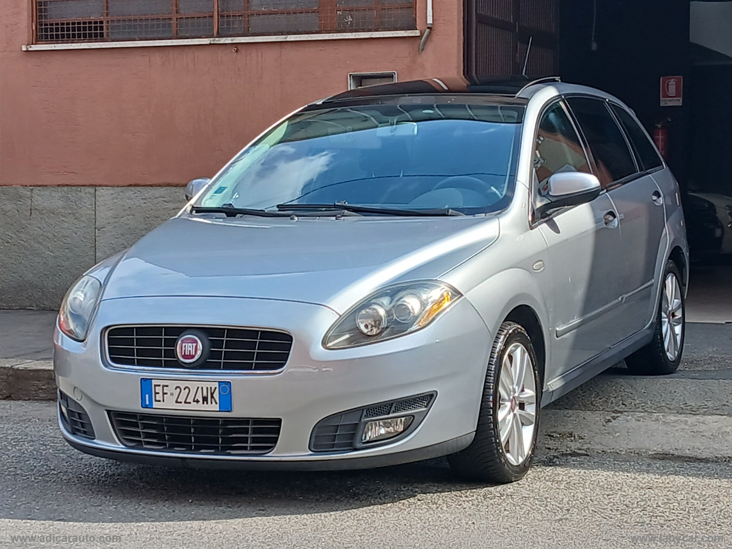 Croma 1.9 MJT Emotion - immagine 3