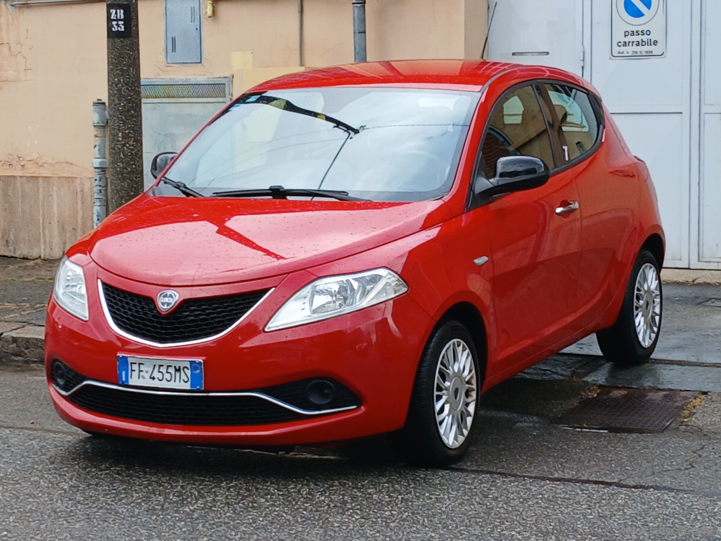 Ypsilon 1.2 69 CV 5p. - immagine 3