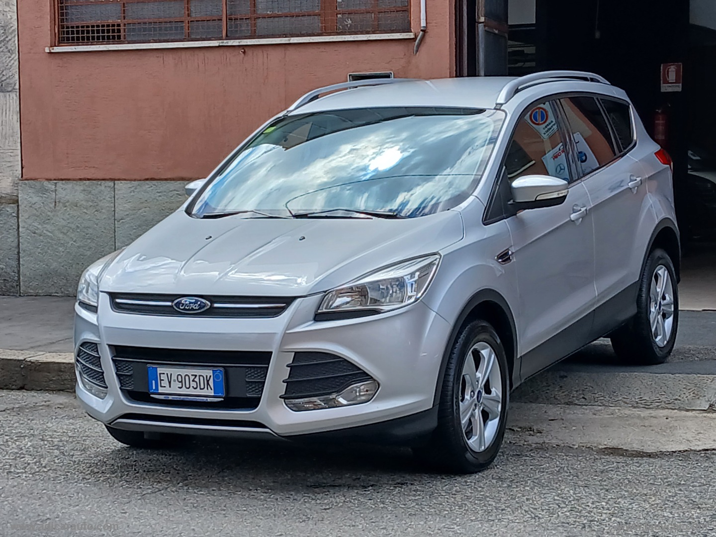 Kuga 2.0 TDCi 140 CV 2WD Titanium - immagine 3