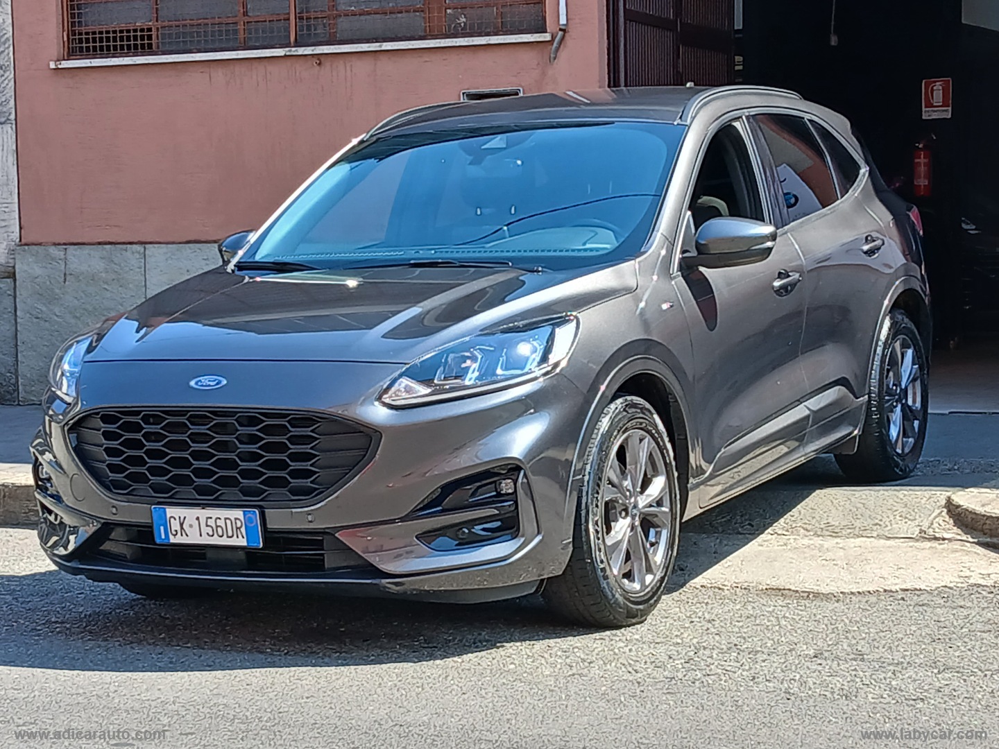 Kuga 1.5 EcoBlue 120 CV 2WD ST-Line - immagine 3