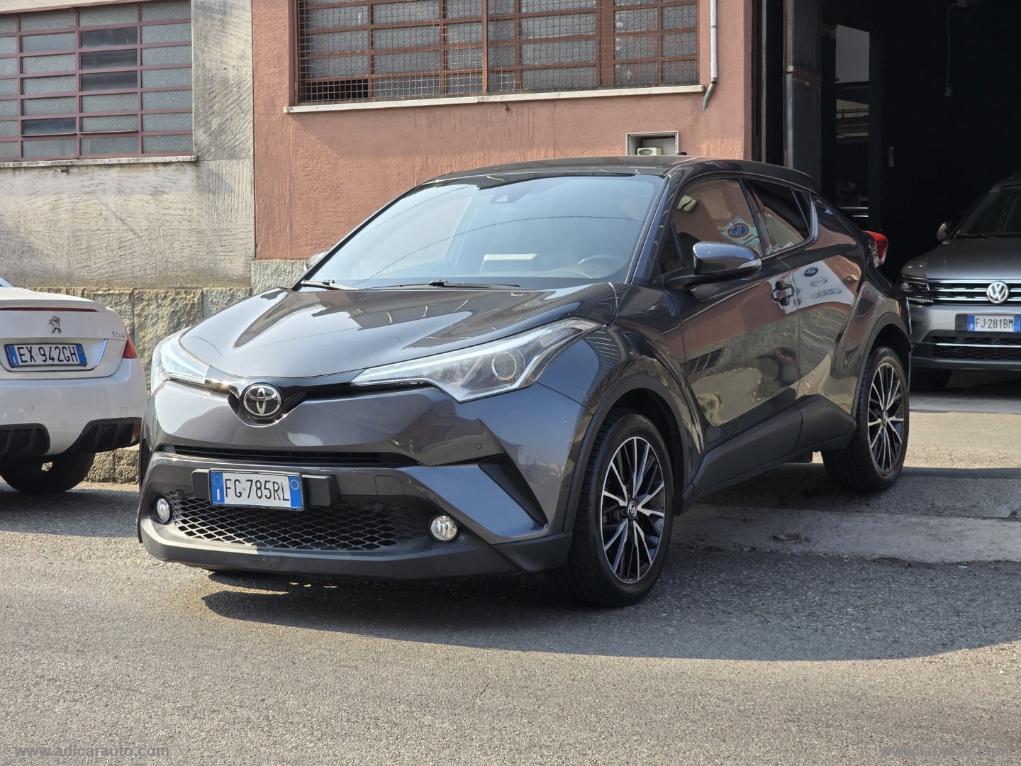 C-HR 1.2 Turbo CVT 4WD Lounge - immagine 3