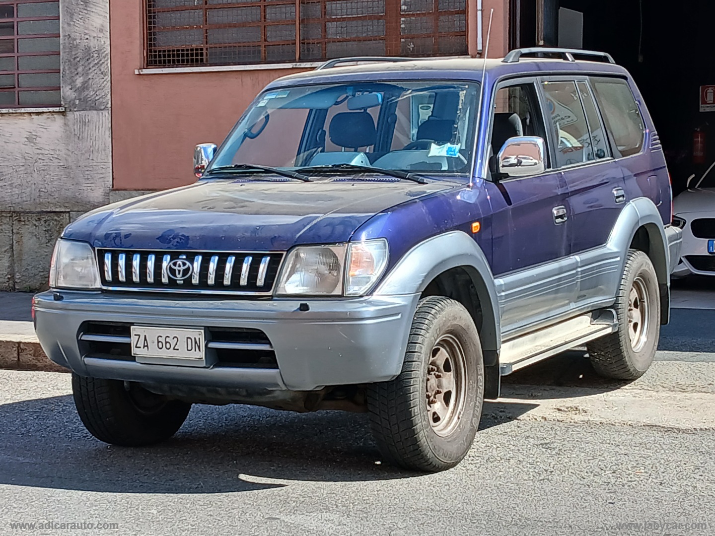 Land Cruiser 3.0 TD 5p. - immagine 3