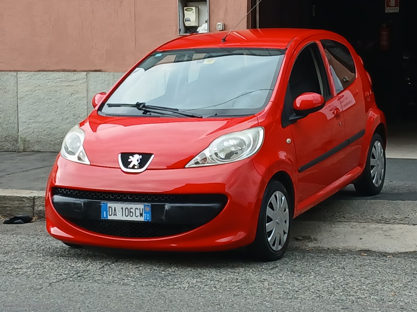 107 1.0 68 CV 5p. Plaisir 2Tronic - immagine 3