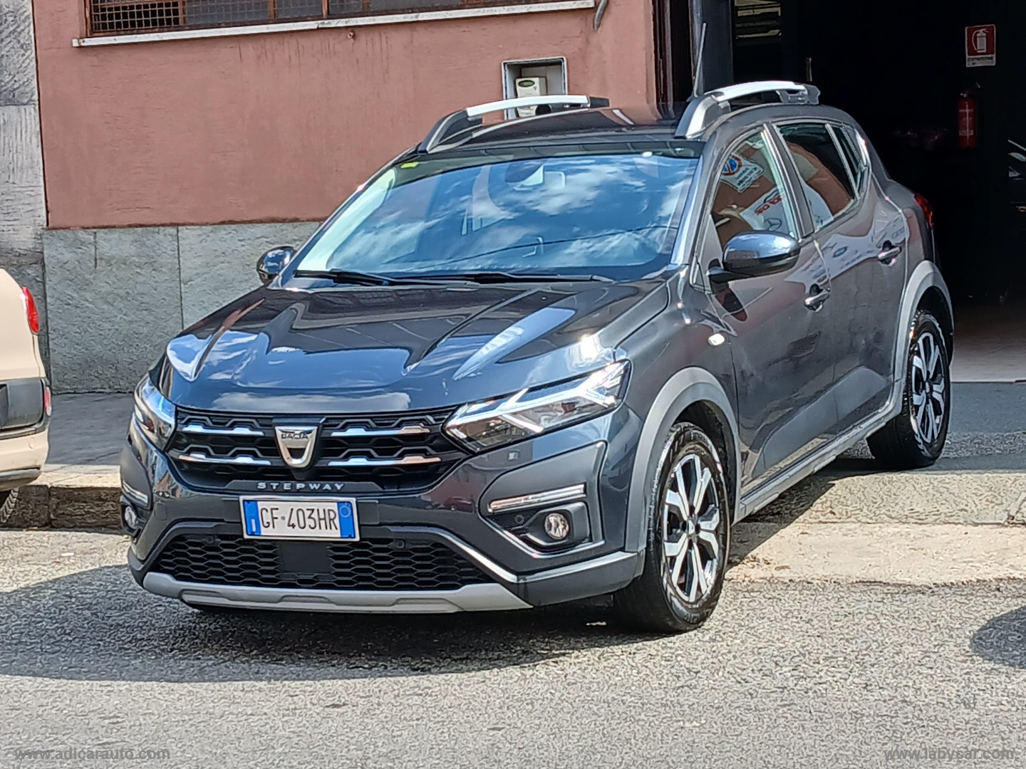 Sandero Stepway 1.0 TCe ECO-G Comfort - immagine 3