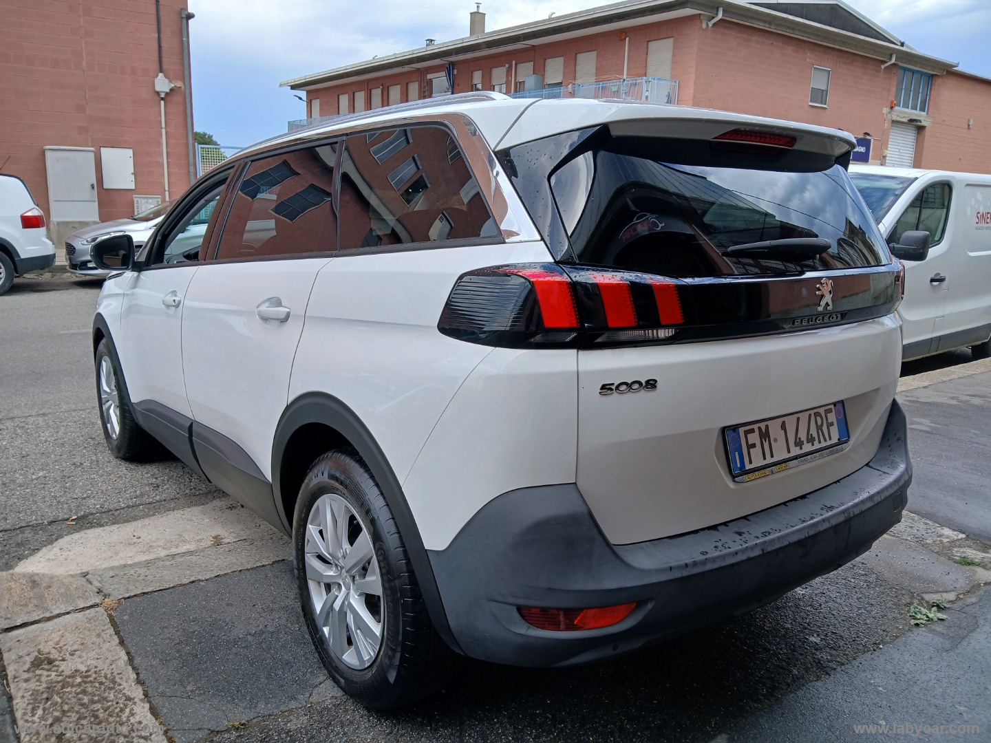 5008 BlueHDi 120 S&S - immagine 3