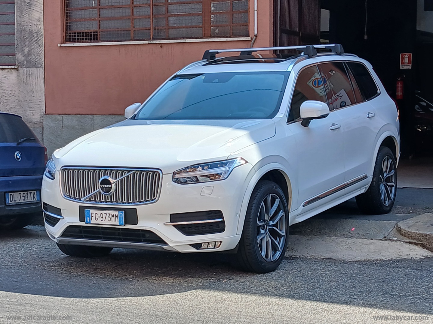 XC90 D5 AWD Geartr. 7 posti Inscription - immagine 3