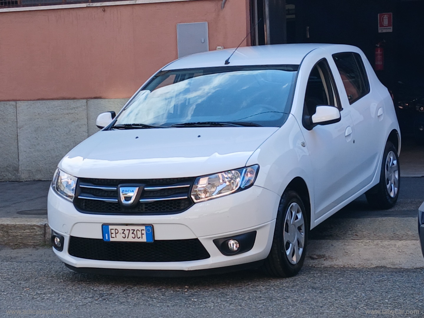 Sandero 1.2 GPL 75 CV Ambiance - immagine 3