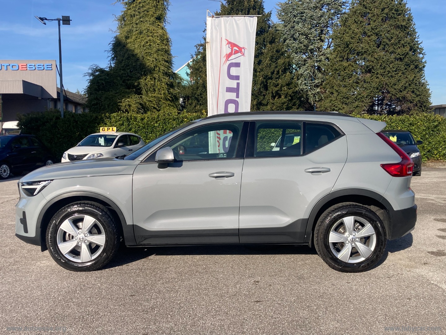 XC40 T2 automatico Essential - immagine 3