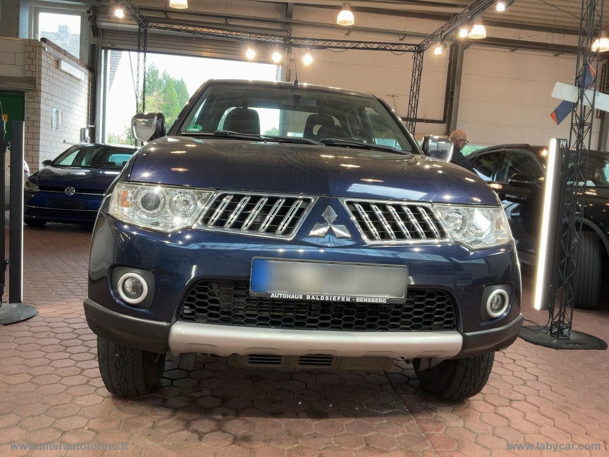 L200 2.5 DI-D/136CV Club Cab Invite - immagine 3