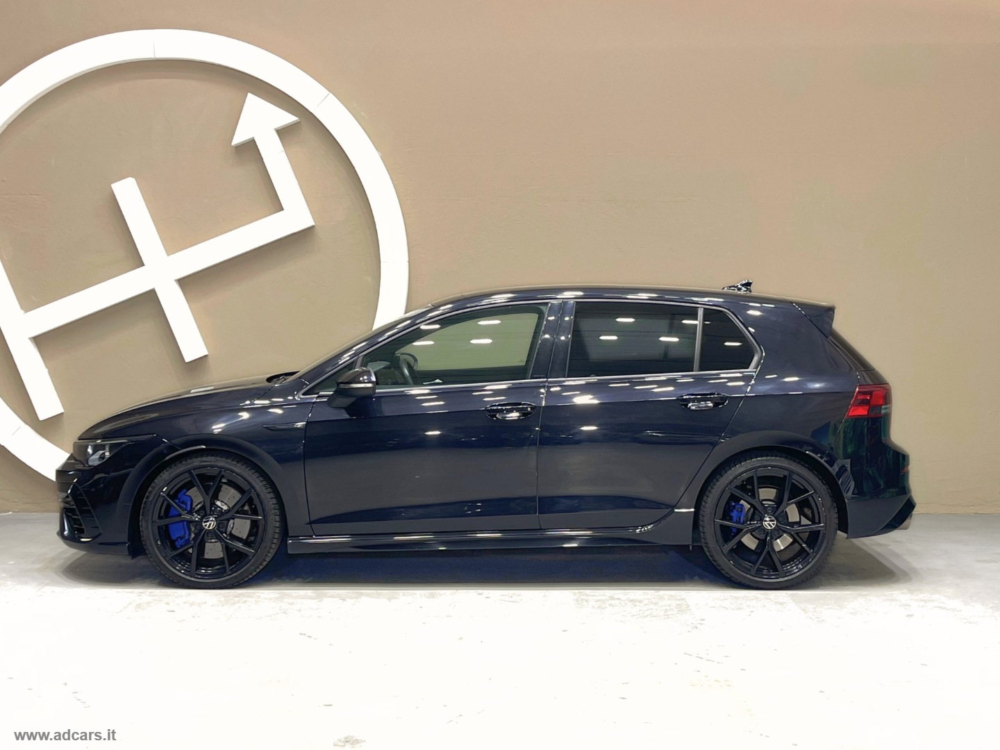 Golf R 2.0 TSI DSG 4Motion *AKRAPOVIC*TETTO*PELLE*ESTORIL*IQ LIGHT - immagine 3