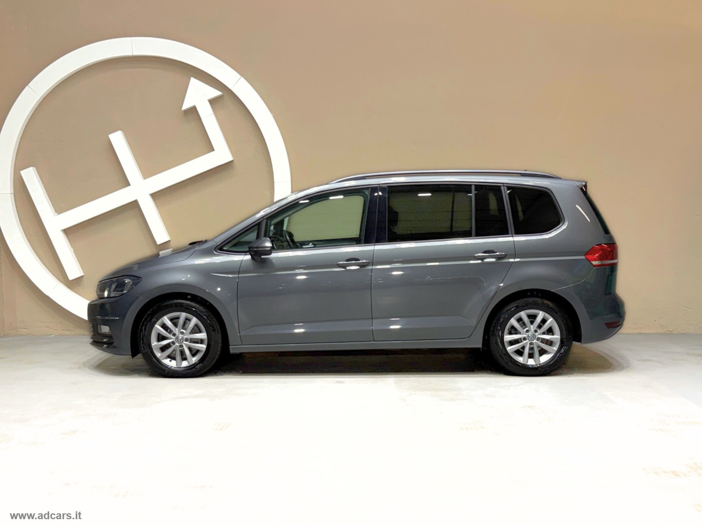 Touran 1.6 TDI Business BMT - immagine 3