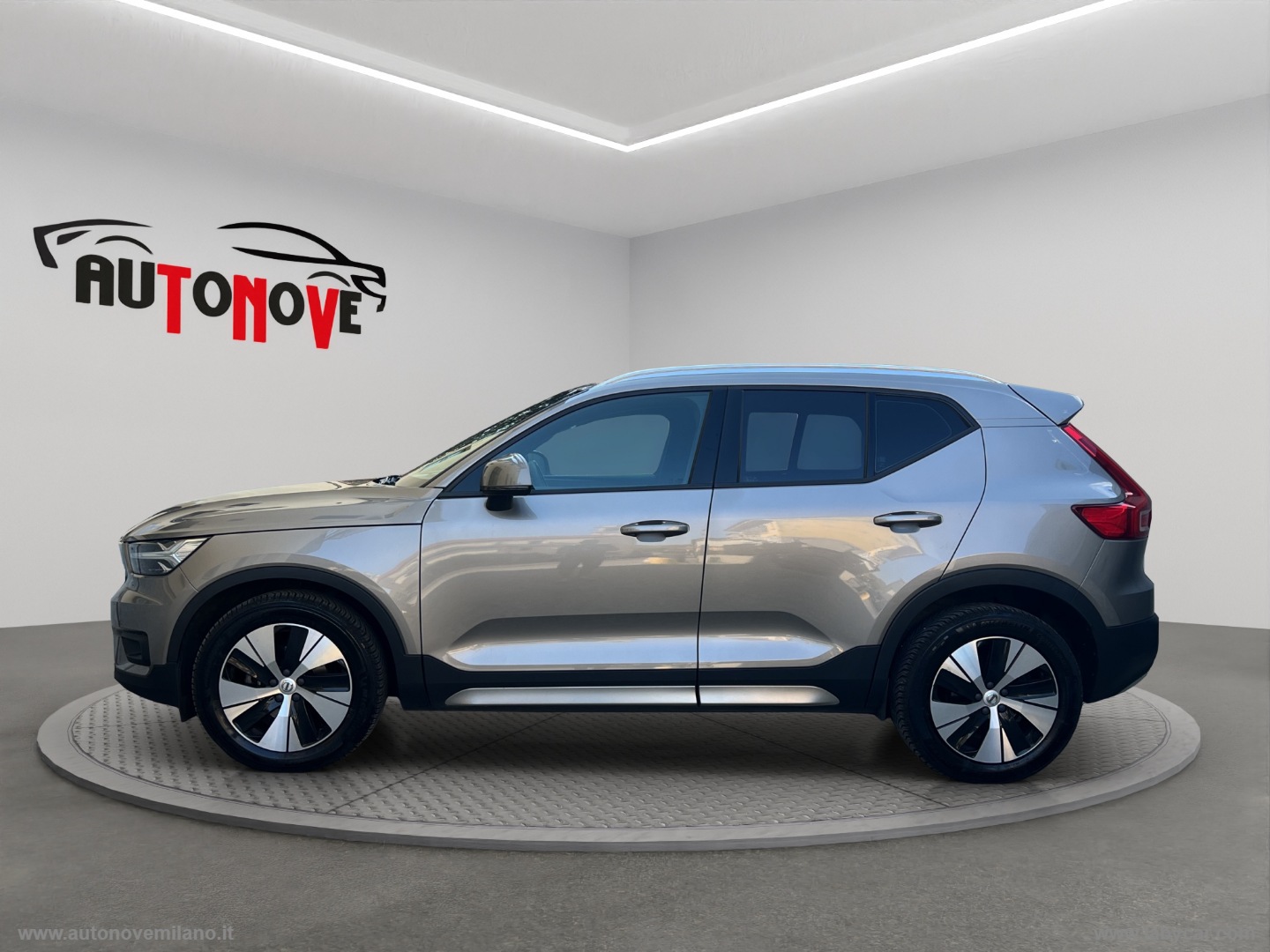 XC40 D3 Geartronic Momentum Pro - immagine 3