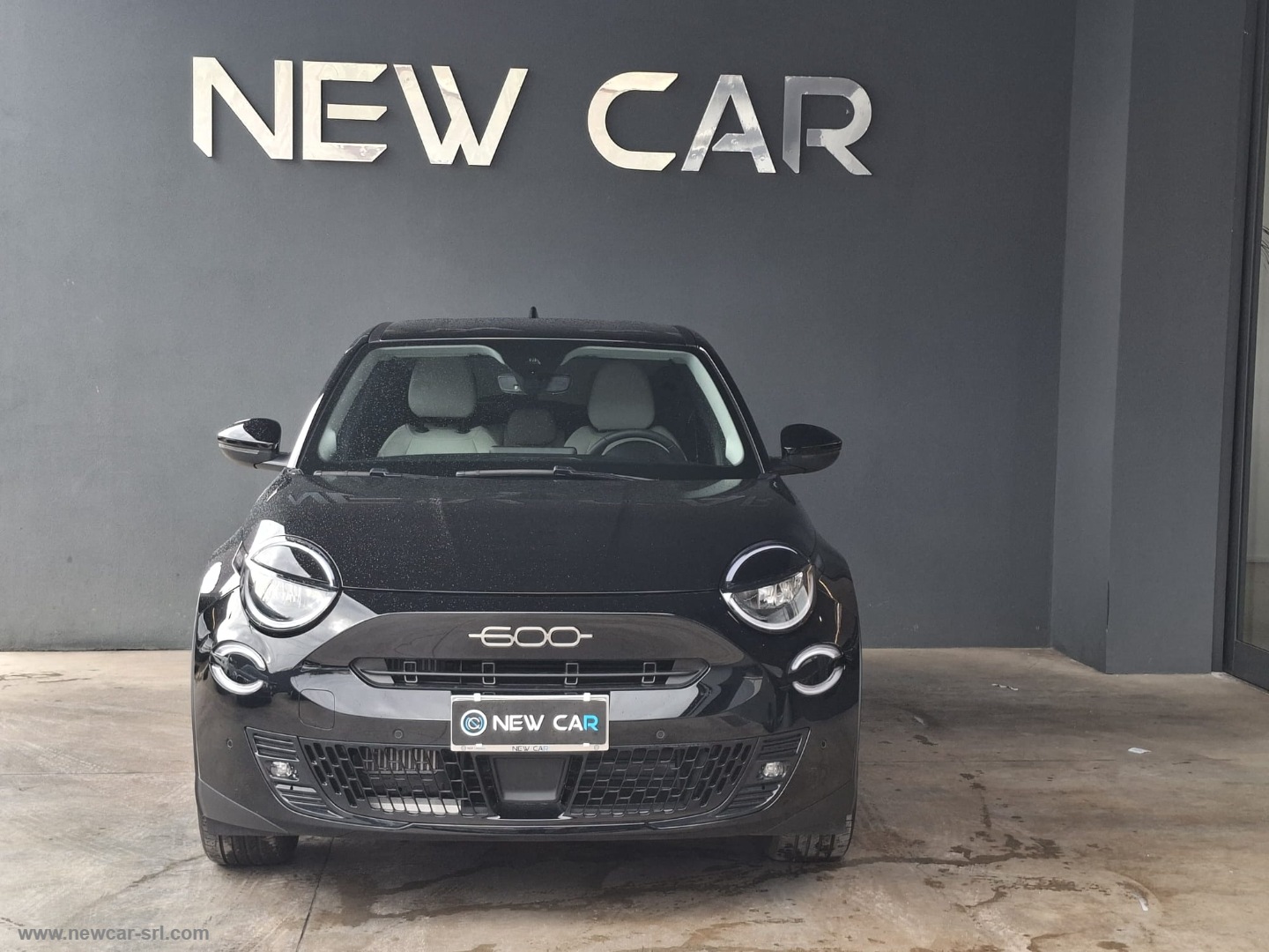 600 Hybrid 110 CV DCT MHEV Business - immagine 3