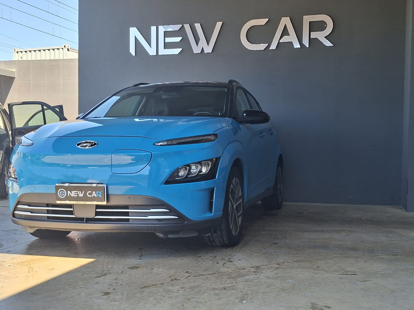 Kona EV 64 kWh XClass - immagine 3