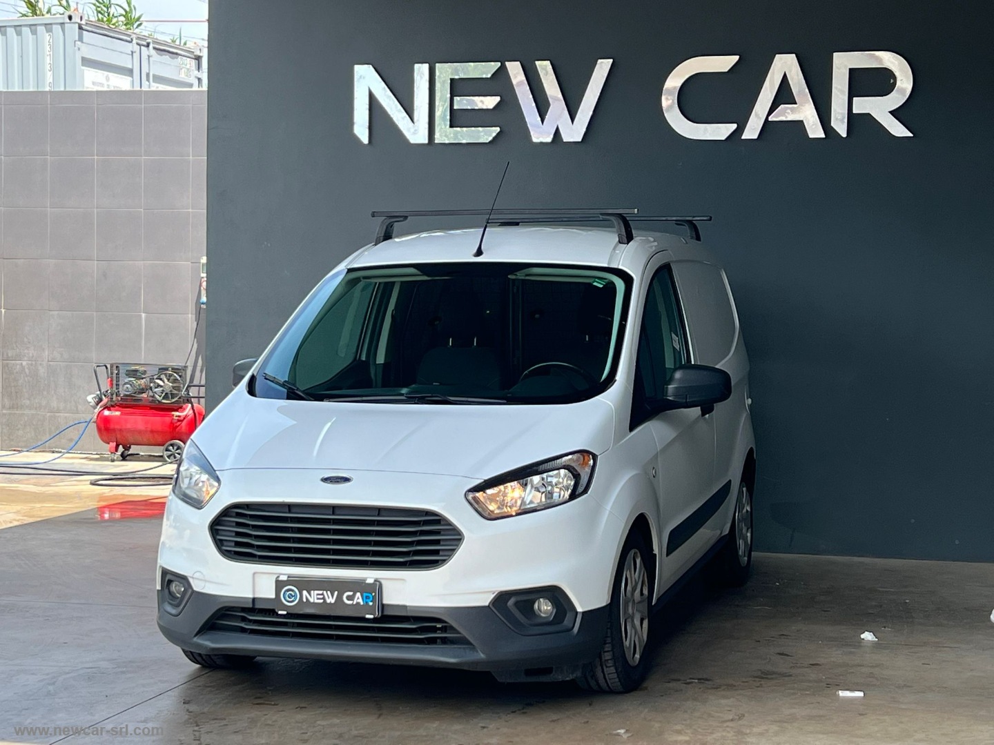 Transit Courier 1.5 TDCi 75CV Van Trend - immagine 3